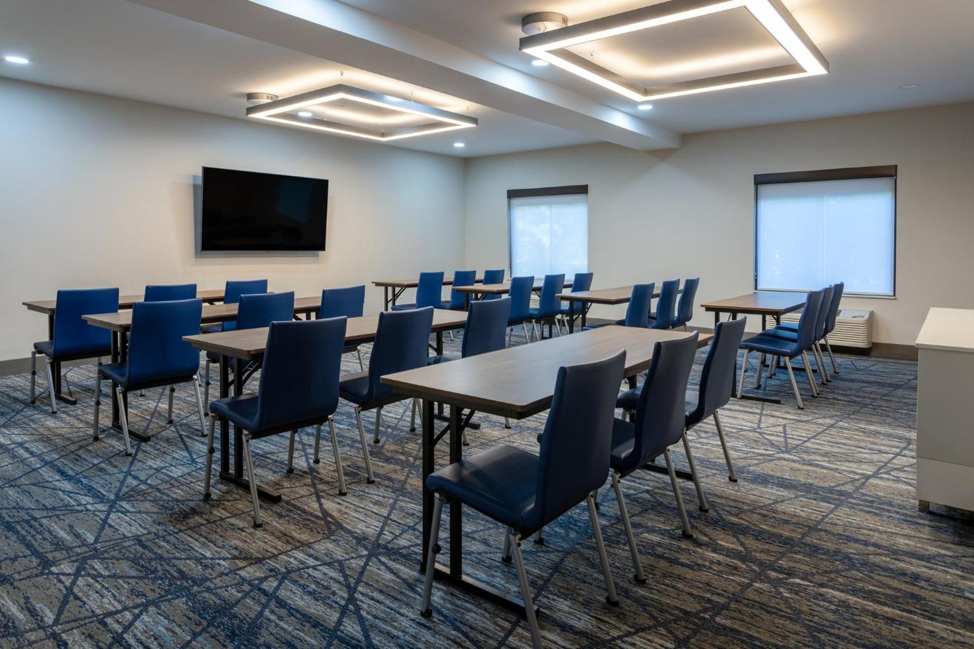 Holiday Inn Express Hotel & Suites Vineland Millville By Ihg מראה חיצוני תמונה